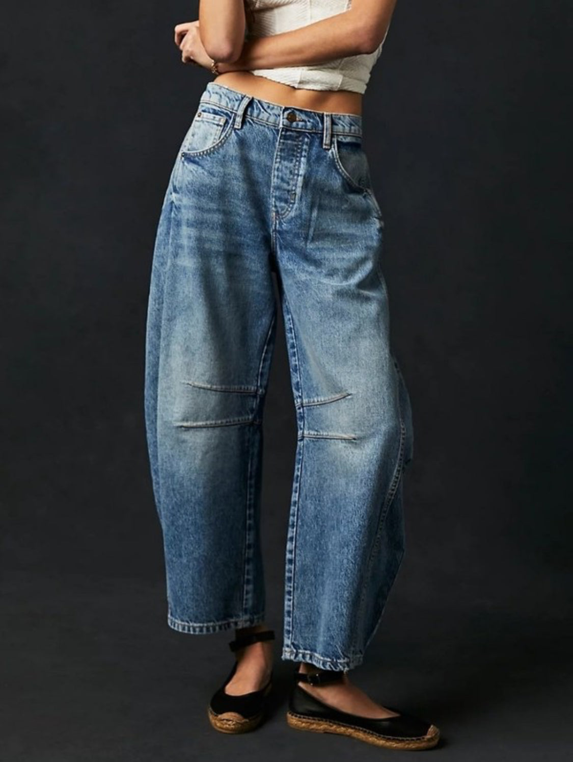Loose Barrel Jeans